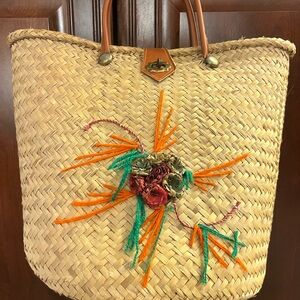 VTG Straw Tote with Colorful Accents